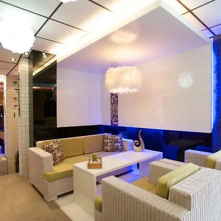 Aparthotel Emerald Paradise