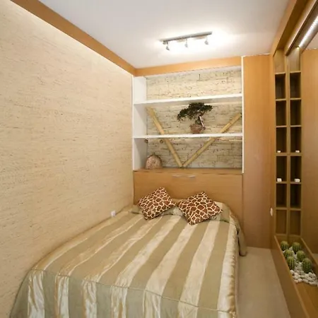 Aparthotel Emerald Paradise *